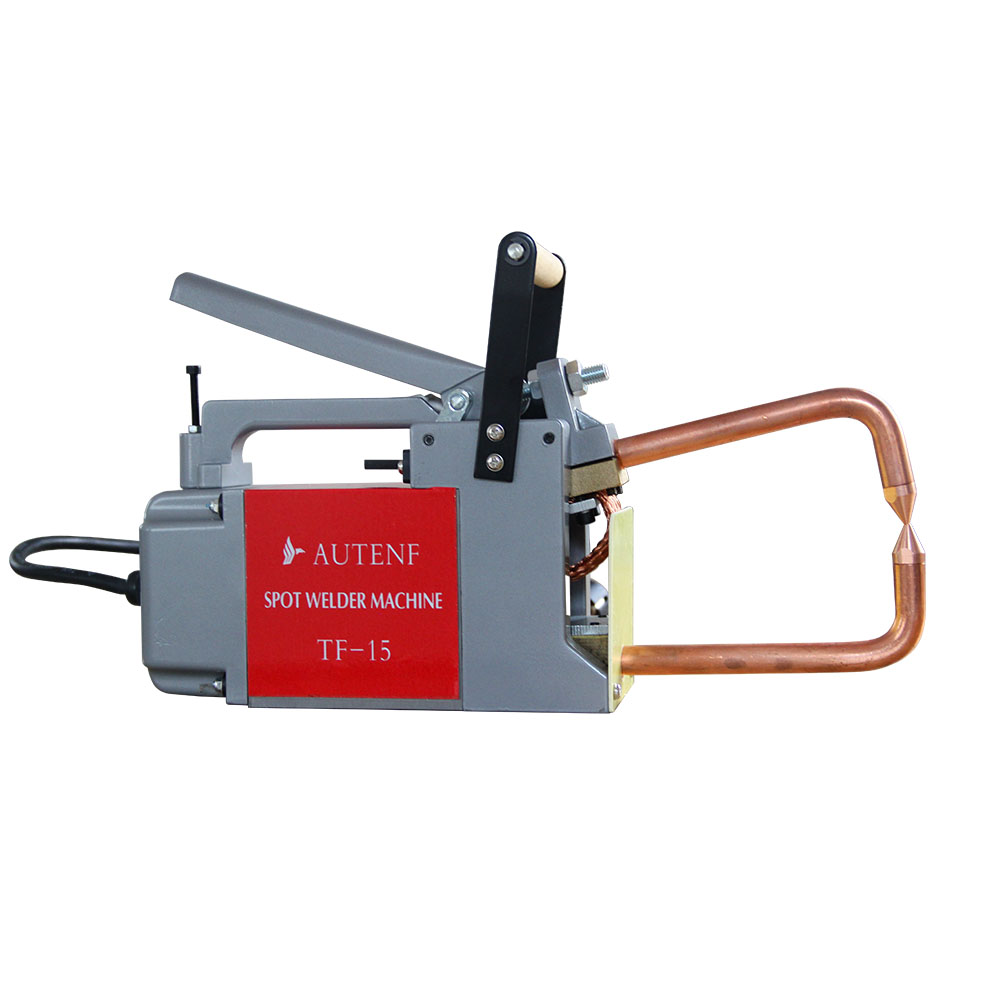 Welding Tools In Workshop - آلة لحام محمولة للاستخدام في الورش
