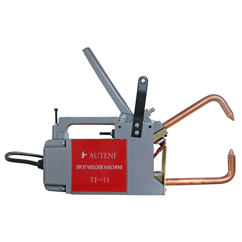 Welding Tools In Workshop - آلة لحام محمولة يدوية للاستخدام في